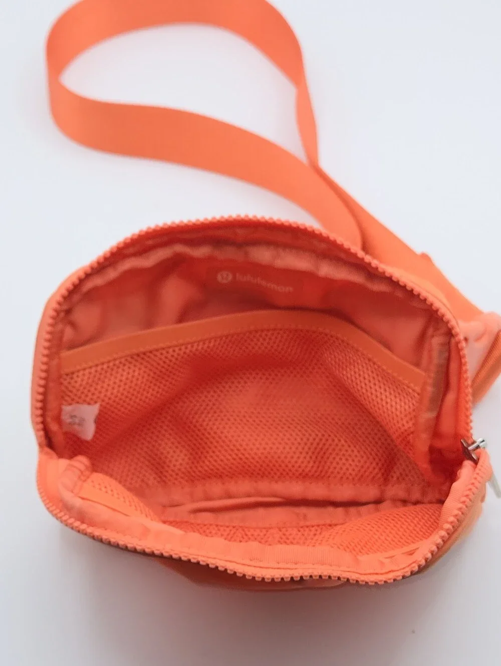 LULULEMON Everywhere Belt Bag Soft Coral